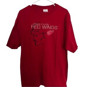 Vintage Detroit Red Wings‎ Embroidered T-Shirt Size Large Early 2000s NHL Hockey